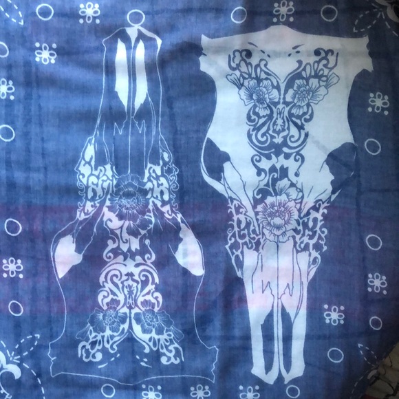 Saachi scarf from Free People - Picture 2 of 6